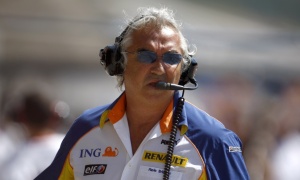 Briatore Asks Red Bull to Pick No 1 Driver