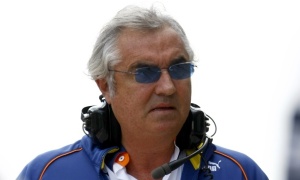 Briatore Tells Ferrari to Give Up on 2011 F1 Campaign