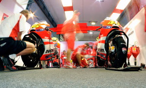 Bridgestone Extends MotoGP Tire Deal Until 2014