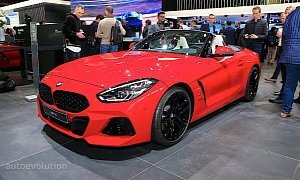 Bright Red 2020 BMW Z4 Drops its Soft Top in Paris