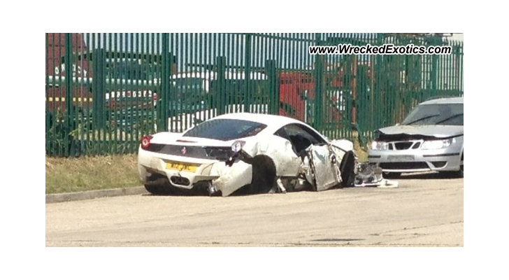 Ferrari 458 UK Crash