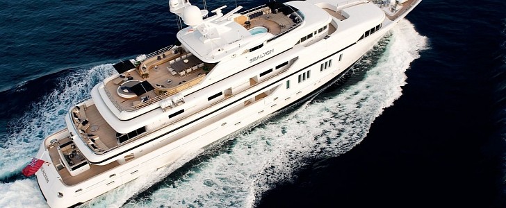 The Sealyon is one of the most stylish and glamorous yachts on the market