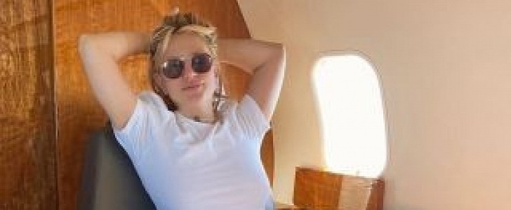 Britney Spears Flying Plane