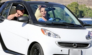 Britney Spears Takes Her Boyfriend for a smart Ride