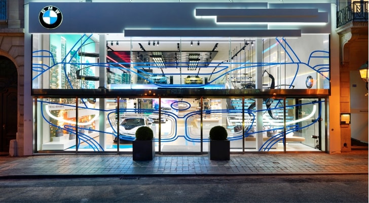 Brussels BMW Brand Store Earns 2014 Iconic Award for Interior Design -  autoevolution