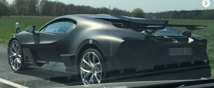 Bugatti Divo Spotted in Traffic