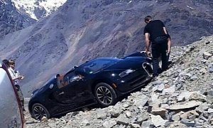 Bugatti Veyron Andes Mountains Crash Looks Surreal, Damage Is Serious