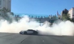 Bugatti Veyron Does Donuts on Las Vegas Strip, Smoke Screen Is Thick