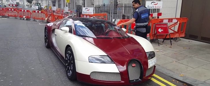 Bugatti Veyron Gets Parking Ticket in London 