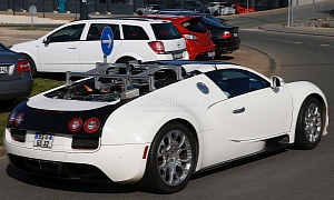 Bugatti Veyron Test Mules Spied on Nurburgring, Hint at Hybrid Sucessor