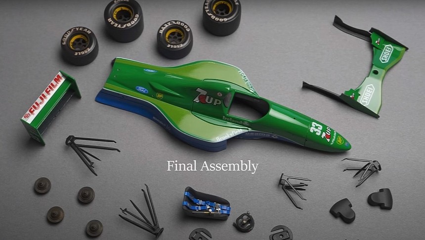 Building a Tiny F1 Car in 36 Minutes Is Satisfying to Watch