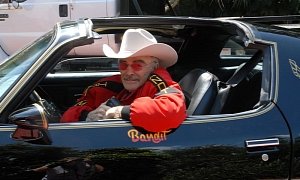 Burt Reynolds’ Last Smokey & the Bandit 1977 Pontiac Trans Am Goes On Auction
