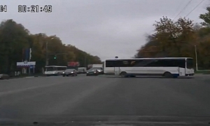 Bus Blocks View of Van Doing Illegal U-Turn - Crash is Unavoidable