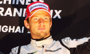 Button to Earn £10 Million in 2010?