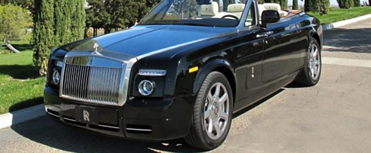 Rolls-Royce Phantom convertible offered as perk to buy an overpriced apartment.
