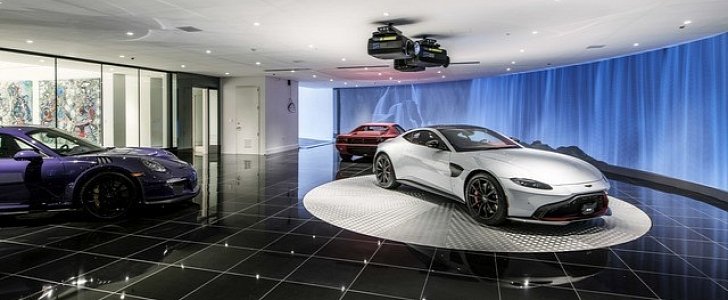 Beverly Hills Flats mansion comes with a choice of exotic cars