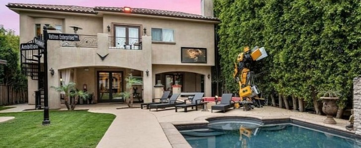 Tyrese Gibson is selling L.A. family home, complete with Bumblebee in the backyard