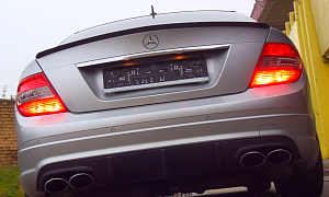 C 63 AMG W204 vs M3 E92 Battle With Their Exhausts