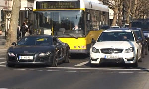 C63 AMG Smokes an Audi R8 from the Stop Light