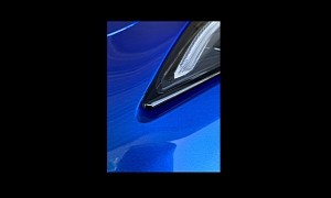 C8 Corvette Headlight Rubs Paint Off the Front Bumper, Dealer Will Fix the Issue
