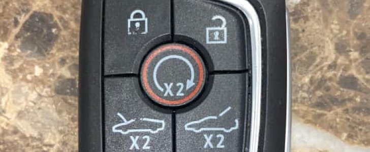 C8 Corvette Key Fob Icons Come Off After 1 Month of Ownership