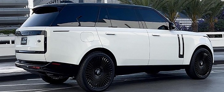 Range Rover 7-Seat LWB on 24-inch Forgiato wheels by Champion Motoring