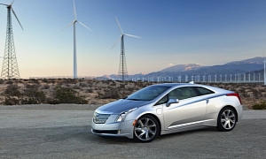 Cadillac ELR Wins 2014 Green Car Technology Award