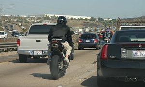 California Lane Splitting Passed Into Law - CHP To Assign Rules