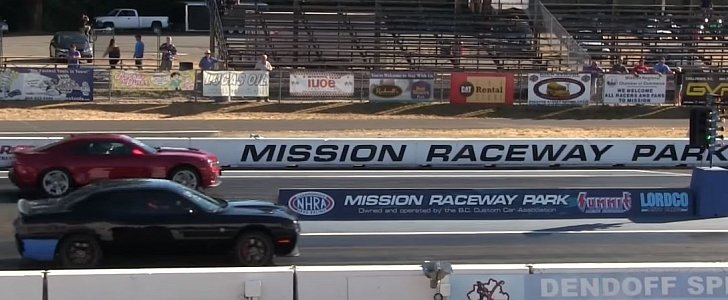 Fifth-gen Camaro ZL1 vs Dodge Challenger Hellcat drag race
