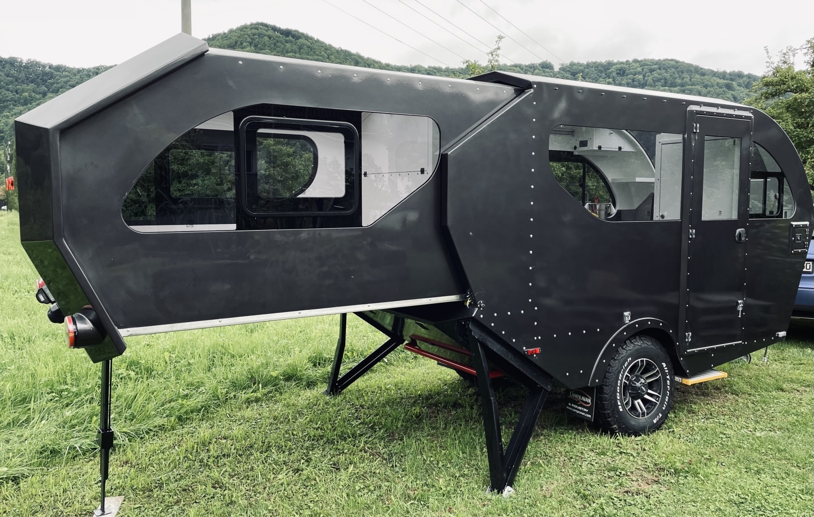 Campravan Raptor XC Fits an Entire Mobile Home Into a Rugged Teardrop  Trailer - autoevolution