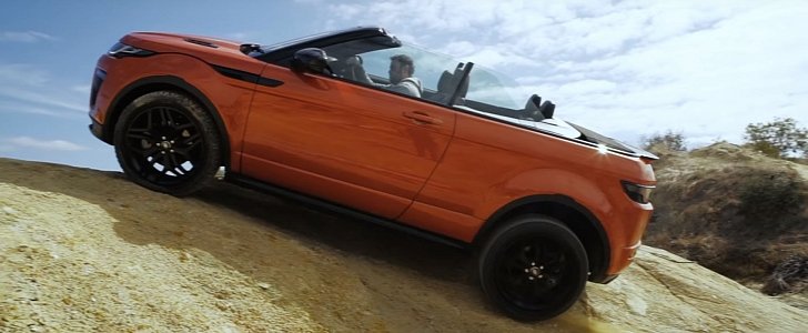 Range Rover Evoque Convertible off-roading