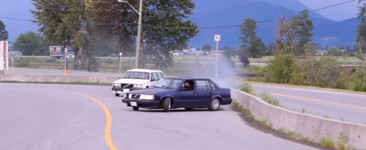 Boxy Volvo drifting in Canada