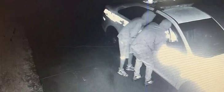 Car burglars break into police cruiser in Florida, steal a flashlight