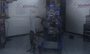 Carbureted Coyote Engine Pulls 590 HP on the Dyno