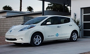 Carlos Ghosn Promises Cheaper Batteries for Next-Generation Nissan Leaf