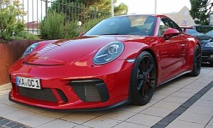 Carmine Red 2018 Porsche 911 GT3 Is a Sight For Sore Eyes
