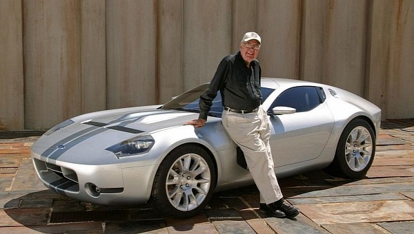 Caroll Shelby and the Shelby GR1