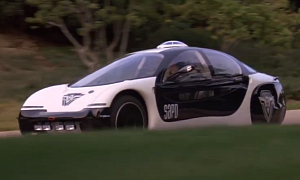 Cars in 1993's Demolition Man Looked Just Like the Volkswagen XL1