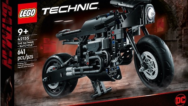 LEGO Technic The Batman Batcycle