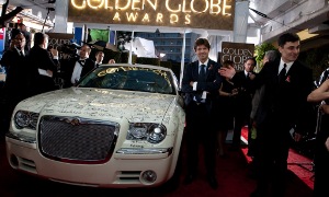 Celebrities' Chrysler 300 Auctioned for $100,000