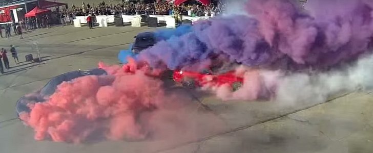 Challenger Hellcat, Charger Hellcat and Viper Play Tug of War