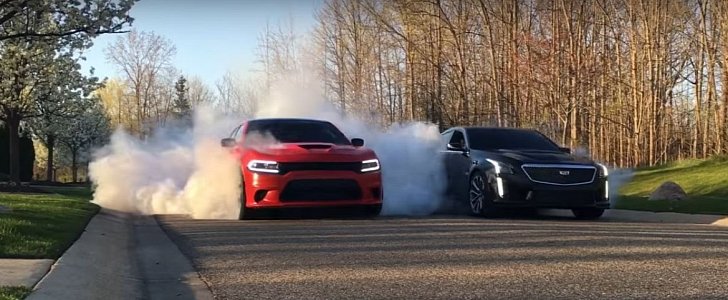 Charger Hellcat Fights Cadillac CTS-V in Burnout Standoff