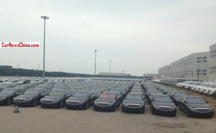 Mercedes-Benz S-Class W222 Models Waiting for Delivery in China