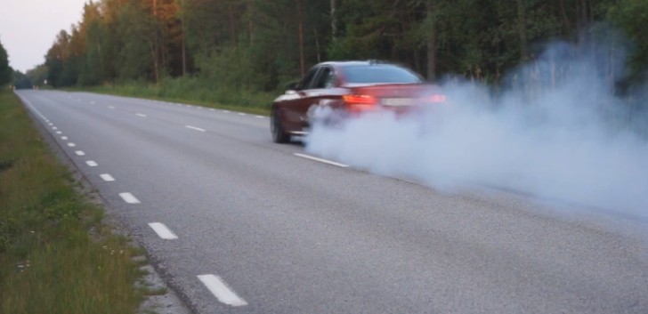 BMW Smokey burnout