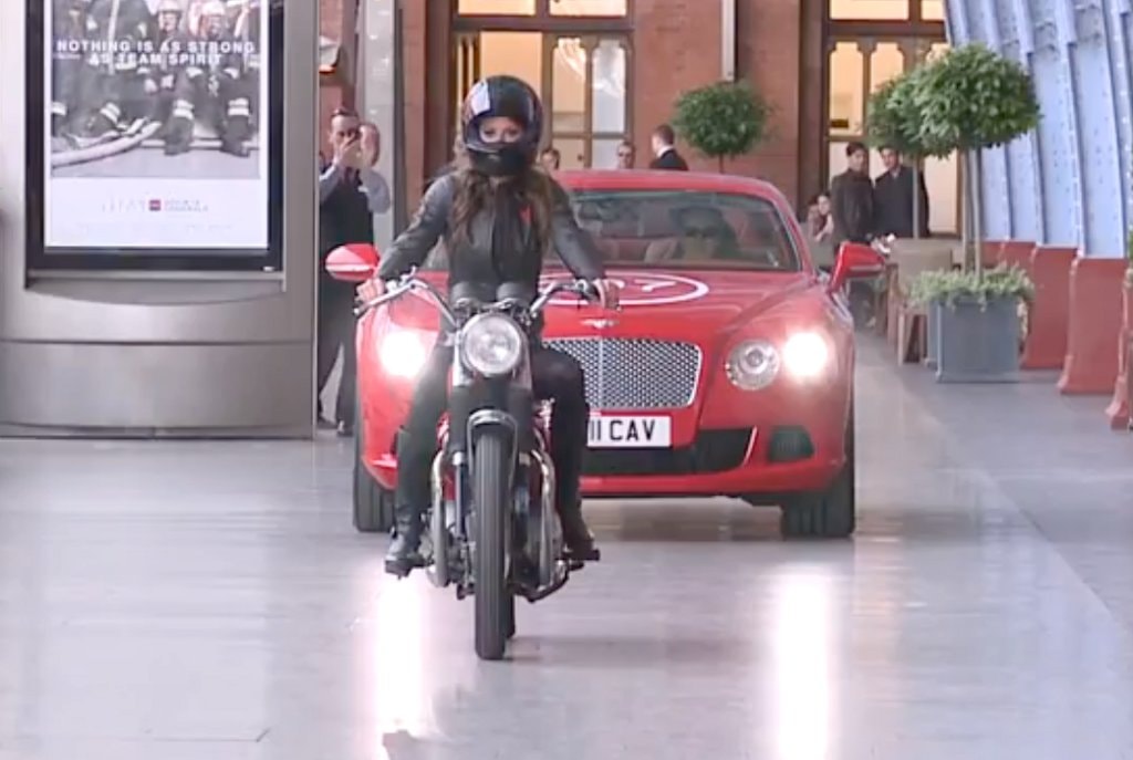 chesca-miles-rides-classic-bsa-spitfire-bike-at-carte-blanche-launch-video-35904_1.jpg
