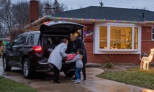 OnStar Will Help You Track Santa Claus This Christmas