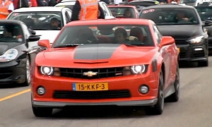 Chevrolet Camaro SS Incredible Sound on Track