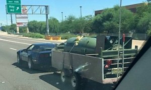 Updated: Chevrolet Corvette Hauling a Bomb on the Highway: No Tailgating