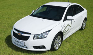 Chevrolet Cruze BEV Presented
