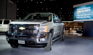 Chevrolet Increases Silverado HD Towing and Payload Capability